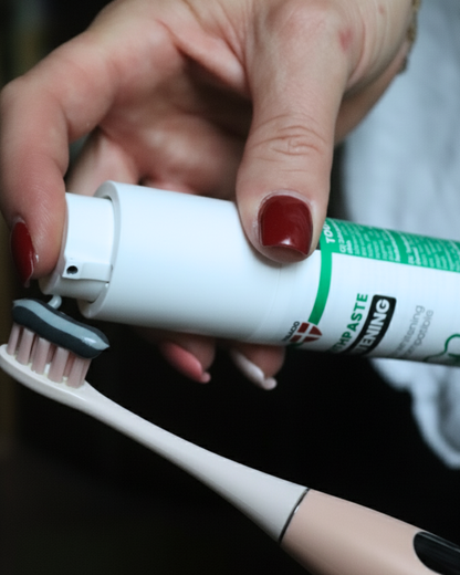 Dentifrice Whitening au Charbon Actif & Huile de Chanvre, 75 g Palacio - CBDelys